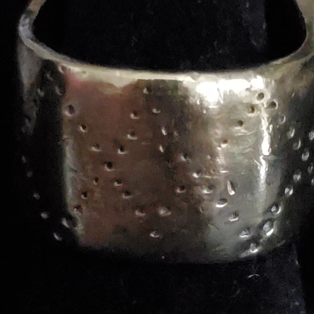 Brass tone men's ring with large brown cabochon size 6 1/2